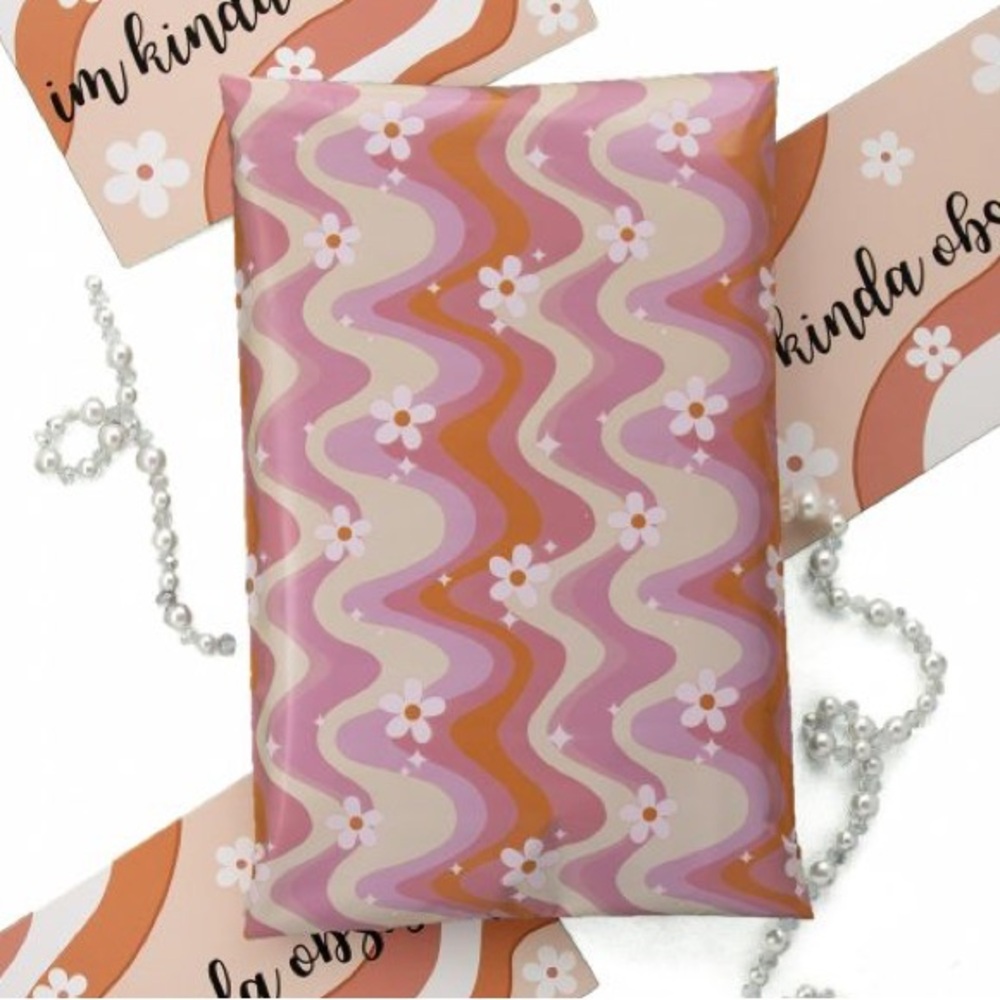 Wavy Daisy 6x9 Pack of 50 Poly Mailers - Picture 2 of 5